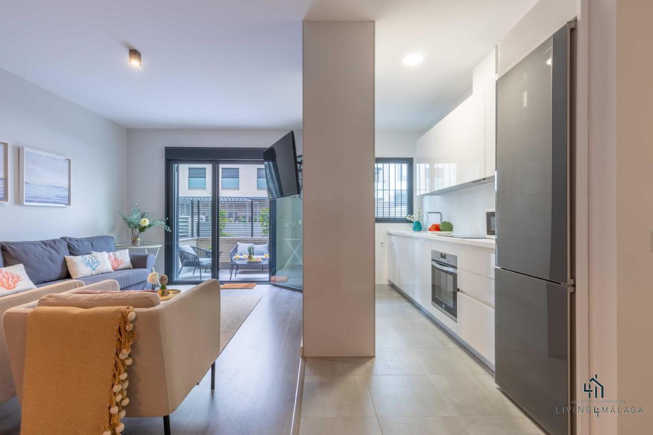 Living4Malaga Pacific Terrace Apartment Kültér fotó